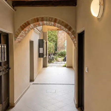 La Nicchia Del Duomo * Como